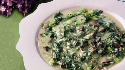 Καθαρίστε τα εντεράκια και ρίχτε τους πάνω... - Το νούμερο ένα μυστικό για να βγει τέλεια η μαγειρίτσα σας!