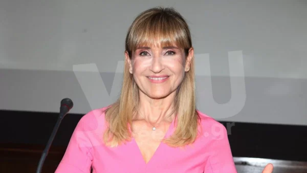 Γοητευτικός με γλυκό χαμόγελο - Με τι ασχολείται ο 26χρονος γιος της Μάρας Ζαχαρέα