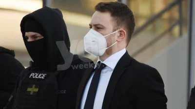 Αλόννησος: «Φιλάκια, Μπάμπης» - Έγραψαν συνθήματα υπέρ του δολοφόνου της Κάρολάιν