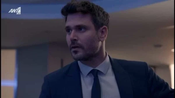 Θρήνος στους Παγιδευμένους! Μαθαίνει ότι πέθανε και καταρρέει - «Οχι, δεν μπορεί, δεν είναι δυνατόν»