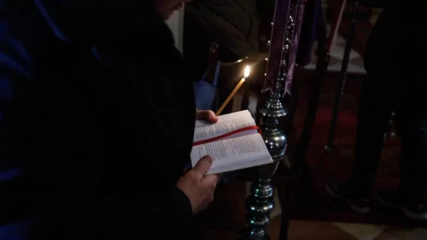 Μεγάλη Παρασκευή: Τι ώρα τελείται η ακολουθία του Επιταφίου και πότε ξεκινά η περιφορά