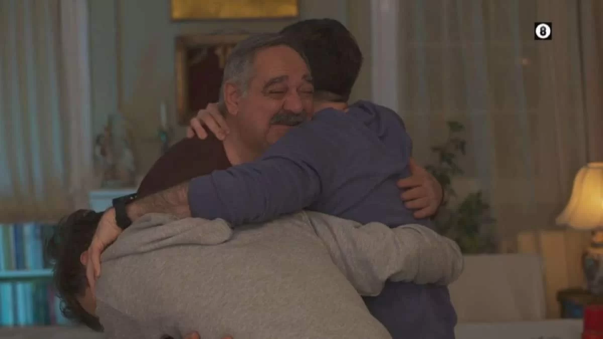 Χαιρέτα μου τον Πλάτανο (4/4): Γέννησε η Χρύσα - Σε πελάγη ευτυχίας όλο το χωριό