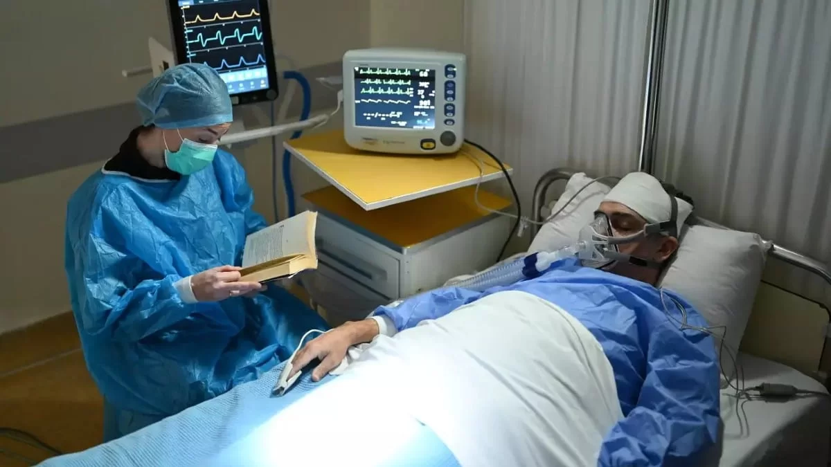 Σασμός: Κλινική ύπνωση στον Αντώνη! Η σοκαριστική σκηνή στο δωμάτιο του νοσοκομείου πριν παιχτεί στην τηλεόραση!