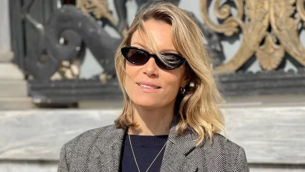 Με ολόσωμο μαγιό & καπέλο κάτω από τους φοίνικες του Μαρόκο - Φωτογραφίες από την οικογενειακή απόδραση της Καγιά