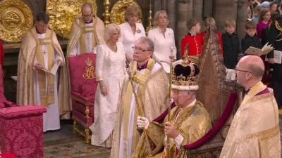 Στέψη βασιλιά Καρόλου Γ': «Προτιμάω να σκάψω 10 χωράφια στην Κωπαΐδα παρά να...» - Κατακραυγή στο twitter για την τελετή