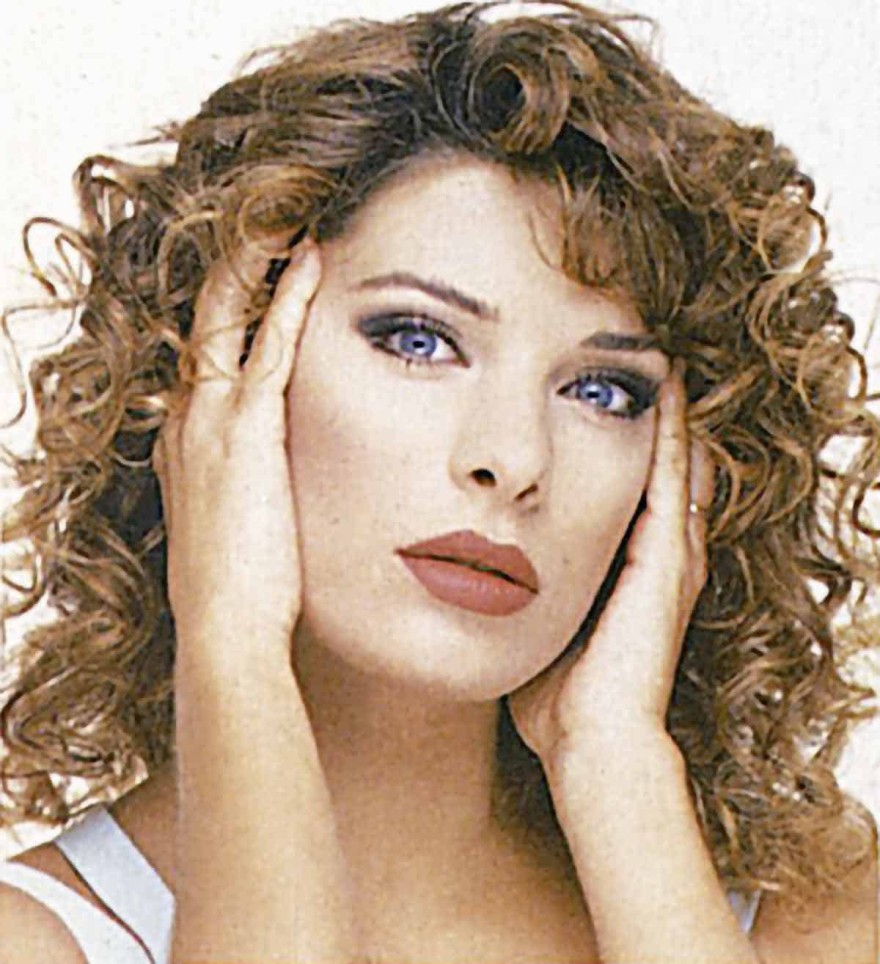 Πηγαίνουν σε πλαστικό χειρουργό και ζητάνε... - Το πιο περιζήτητο σημείο της Ελένης Μενεγάκη