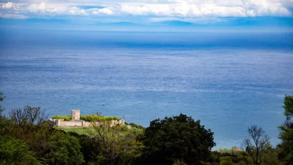 Ο καιρός της Πέμπτης 18/5 από την ΕΜΥ - Βροχές, καταιγίδες και νεφώσεις