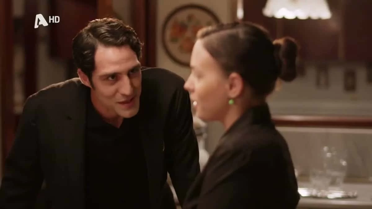 Ο Παράδεισος των κυριών (30/5): Την διώχνει από το σπίτι και του βάζει φάρμακο στο κρασί του