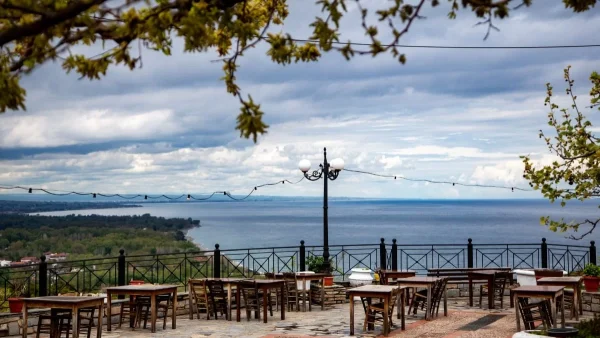 Ανεβαίνει η θερμοκρασία από σήμερα 12/5 - Που θα έχουμε τοπικές βροχές λίγο πριν φτιάξει ο καιρός