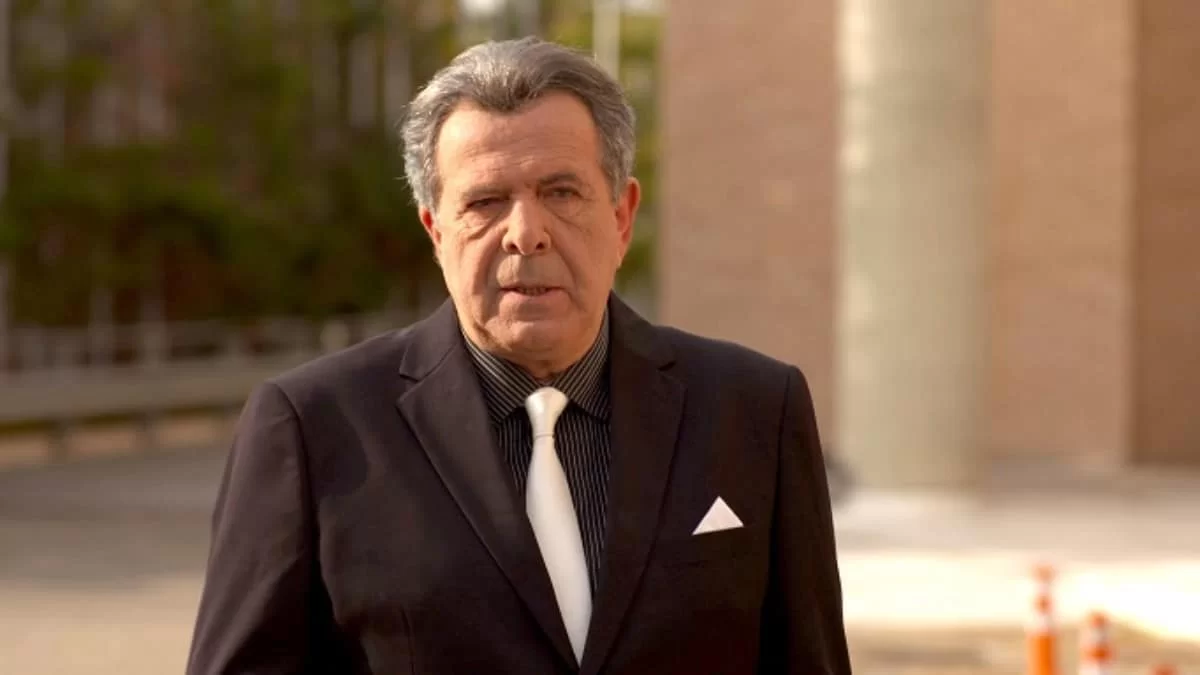 Χαιρέτα μου τον πλάτανο (10/5): Ο Βάρσος ετοιμάζεται να αλλάξει για ακόμα μία φορά τη διαθήκη του