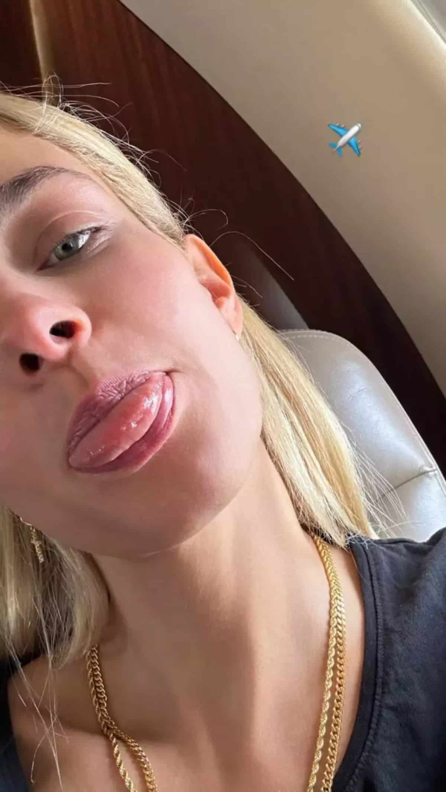 Δούκισσα Νομικού αεροπλάνο