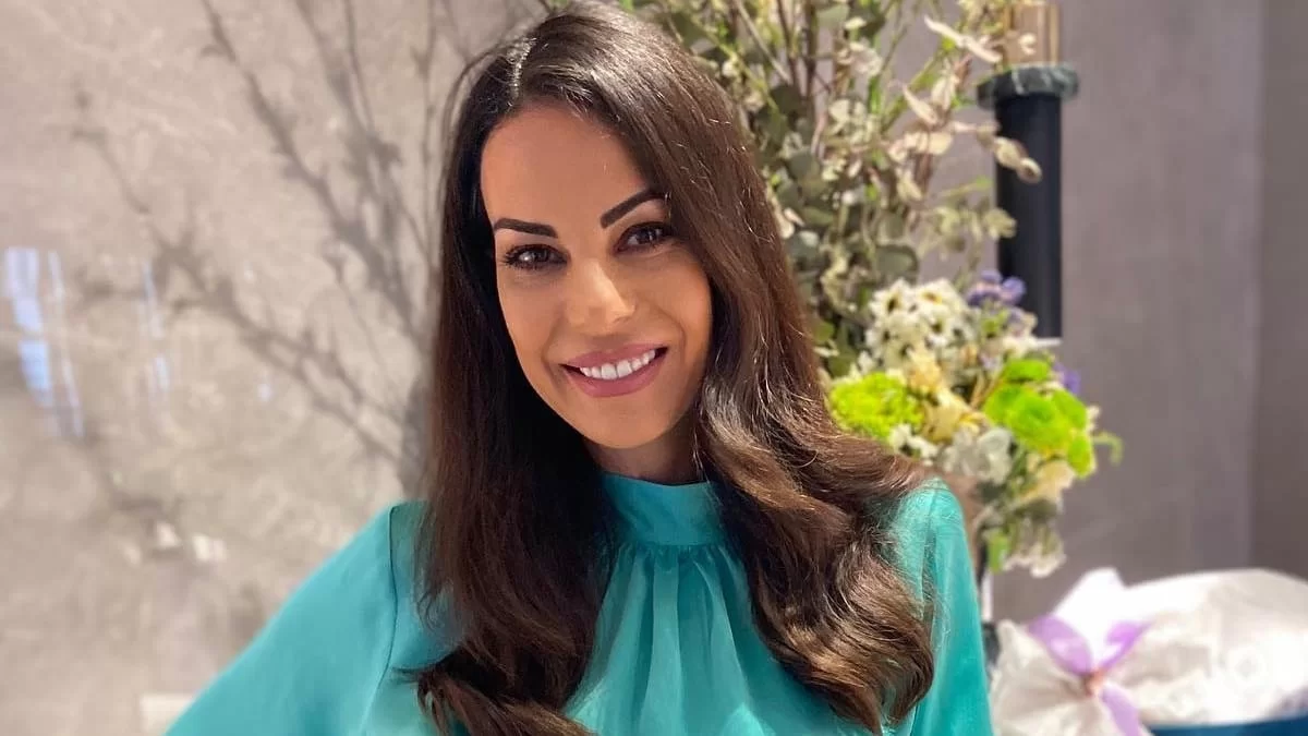 Μοντέλο με κοιλιακούς φέτες - Η πρώτη φωτογραφία της Εύης Βατίδου με τον 35χρονο σύντροφό της