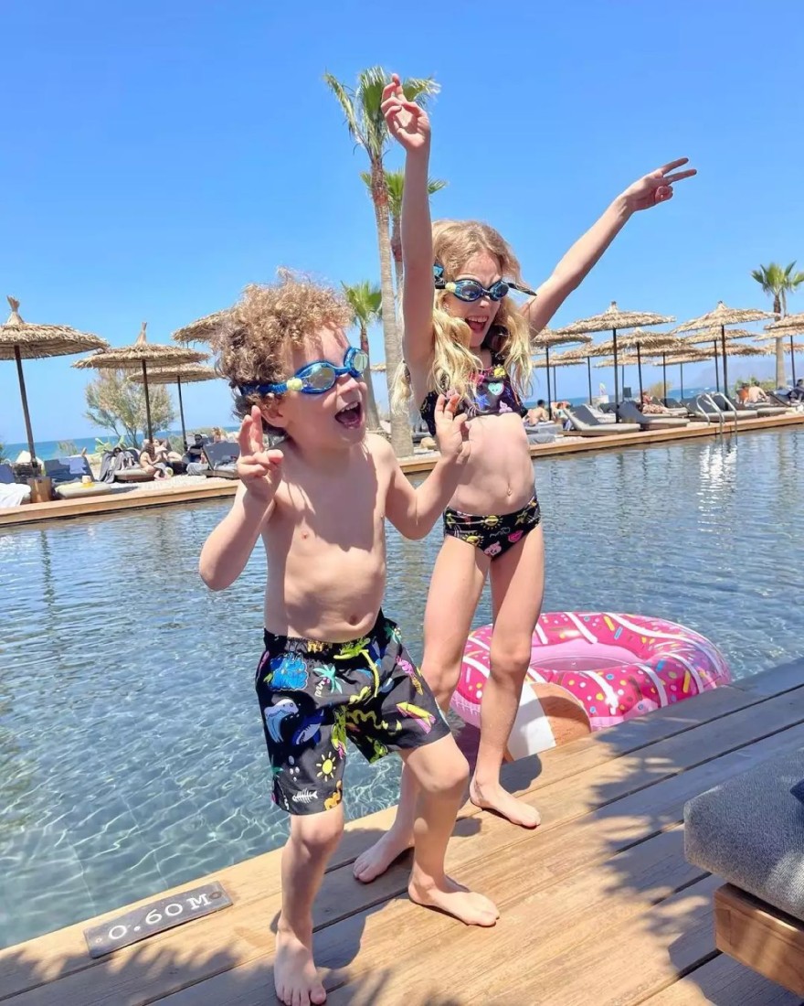 Βίκυ Καγιά παιδιά