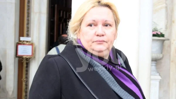 Στο νοσοκομείο η Καίτη Φίνου - Βίντεο μέσα από το ασθενοφόρο