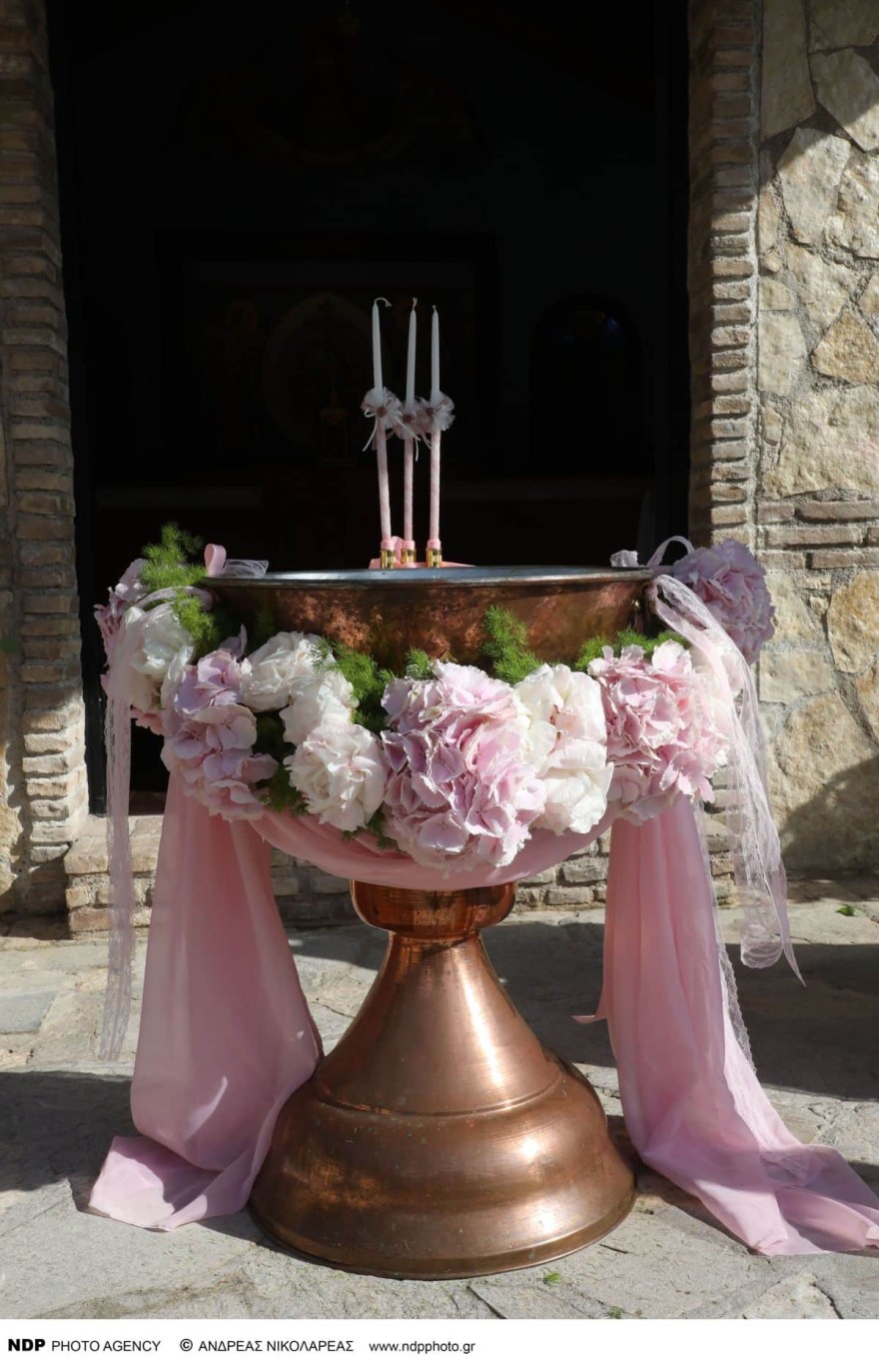 Κουτσελίνη νονά κολυμπήθρα