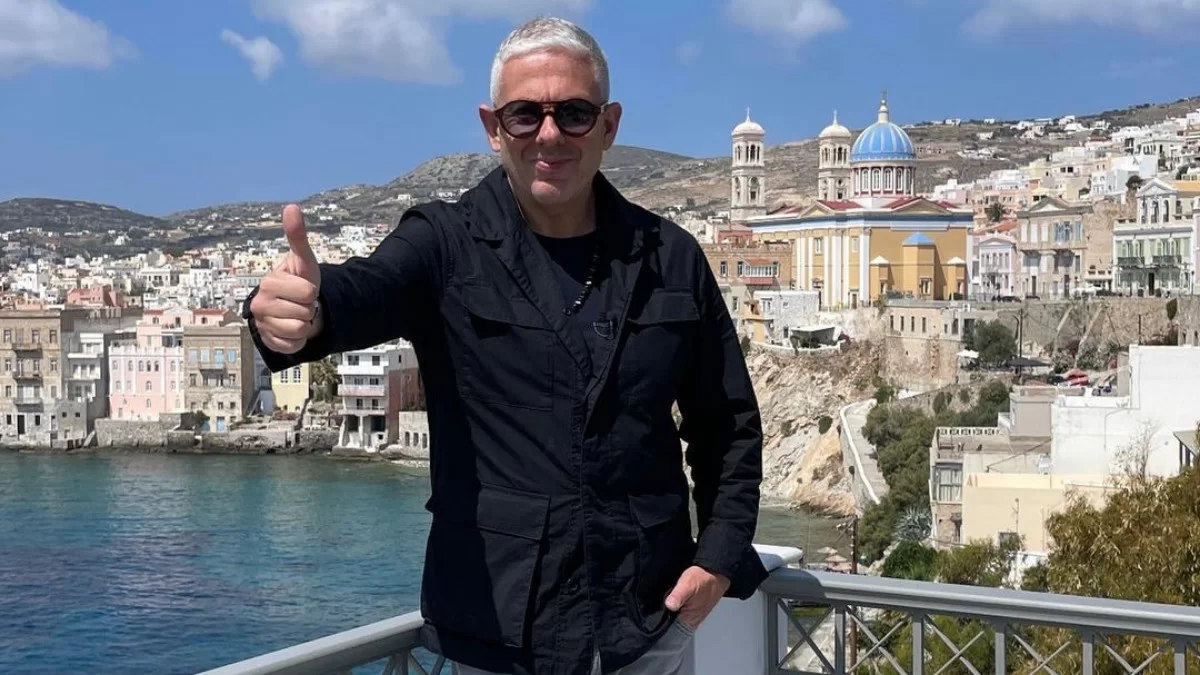 Super Διαγωνισμός: Ο Τάσος Δούσης & οι Εικόνες σας κάνουν δώρο 4 ημέρες στο Pafsilipon Suites στη Σύρο