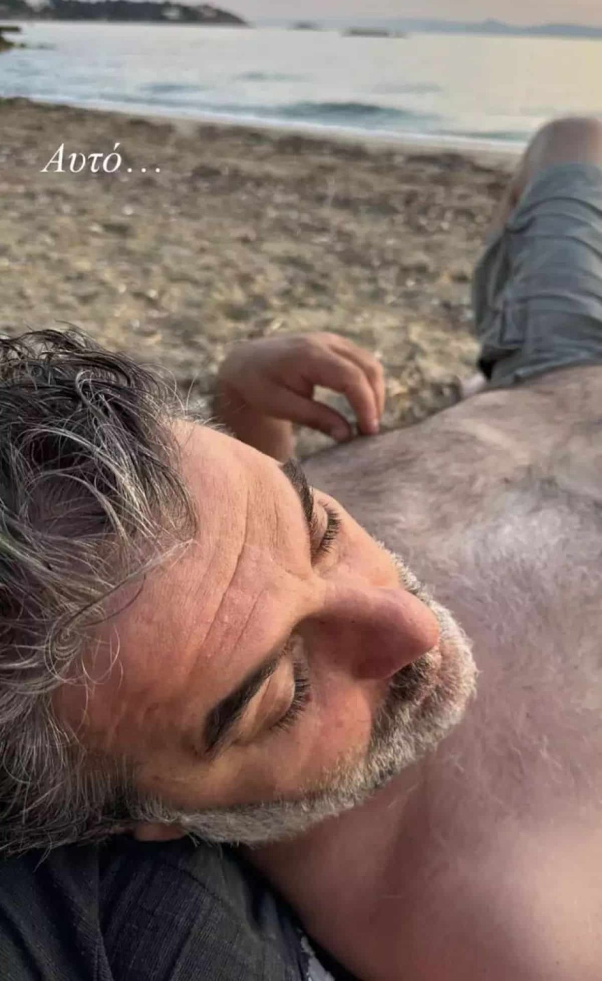 Δέσποινα Βανδή Μπισμπίκης παραλία