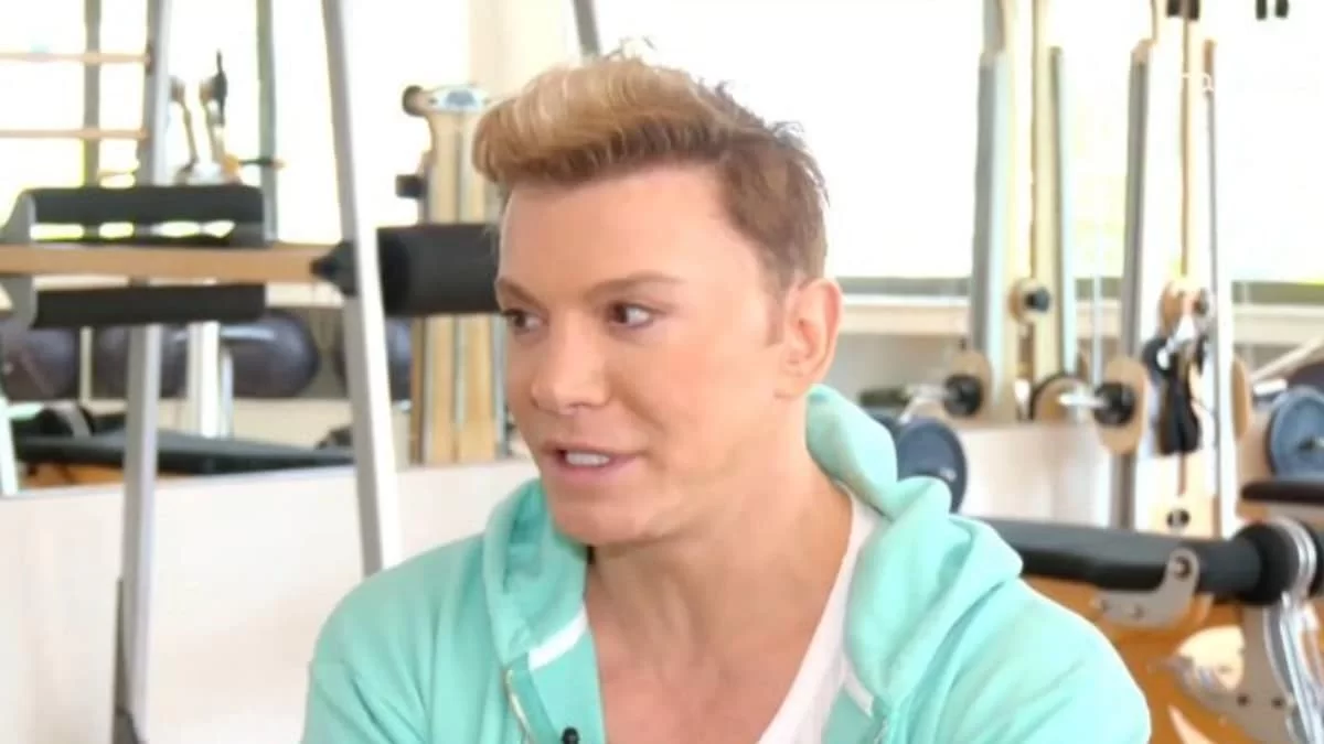 «Ο Βαρουφάκης μου θυμίζει ιδιοκτήτη γραφείου τελετών» - Το σχόλιο του Ζαχαράτου για το γραμματέα του ΜέΡΑ25