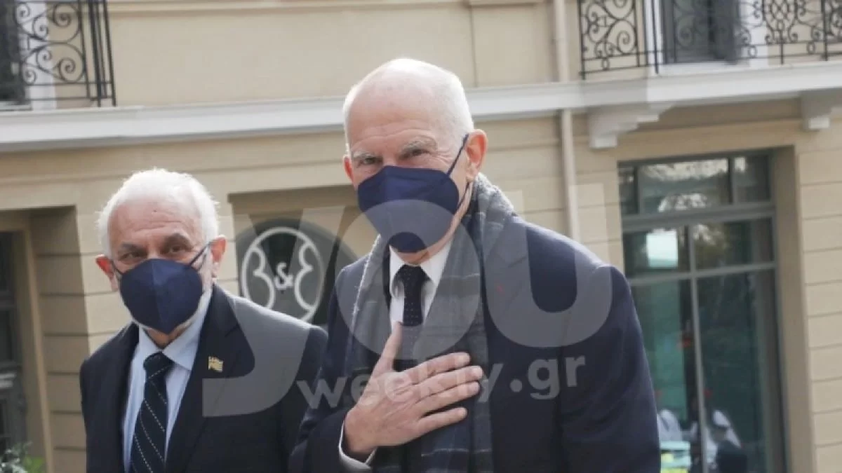 «Και αν έφυγες πριν τόσα χρόνια πατέρα...» - Ραγίζουν καρδιές με την συγκινητική ανάρτηση του Γιώργου Παπανδρέου για τα 27 χρόνια χωρίς τον μπαμπά του, Ανδρέα