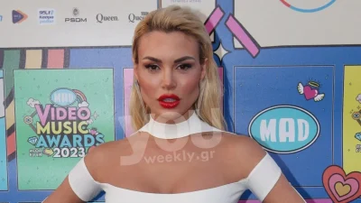 MAD VMA 2023: Με λευκή ολόσωμη φόρμα & διαφάνειες σε όλο το κορμί της - Η εκρηκτική εμφάνιση της Αλεξάνδρας Παναγιώταρου