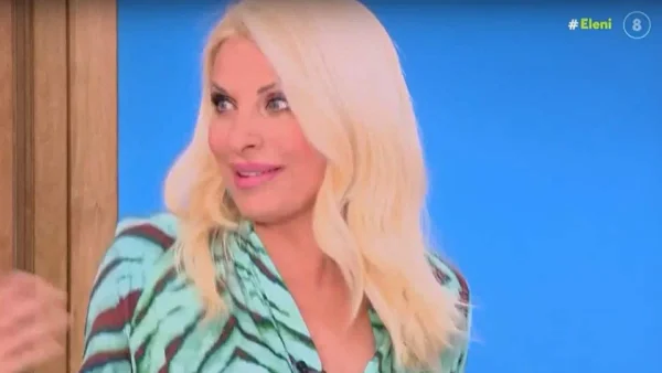 Της έχει αδυναμία - Η Ελένη Μενεγάκη έδειξε το φόντο στο κινητό της με την μικρή Μαρίνα