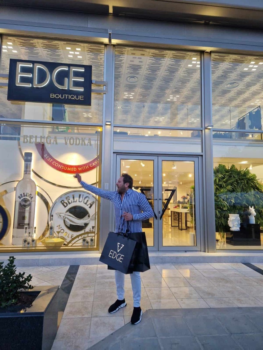 Ο Ευάγγελος Χασιώτης για ψώνια σε γνωστή boutique της Λεμεσού