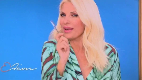 Μετά τις 4 αποχωρήσεις έρχεται και αλλαγή της ώρας - Τα πάνω κάτω στην εκπομπή της Ελένης Μενεγάκη