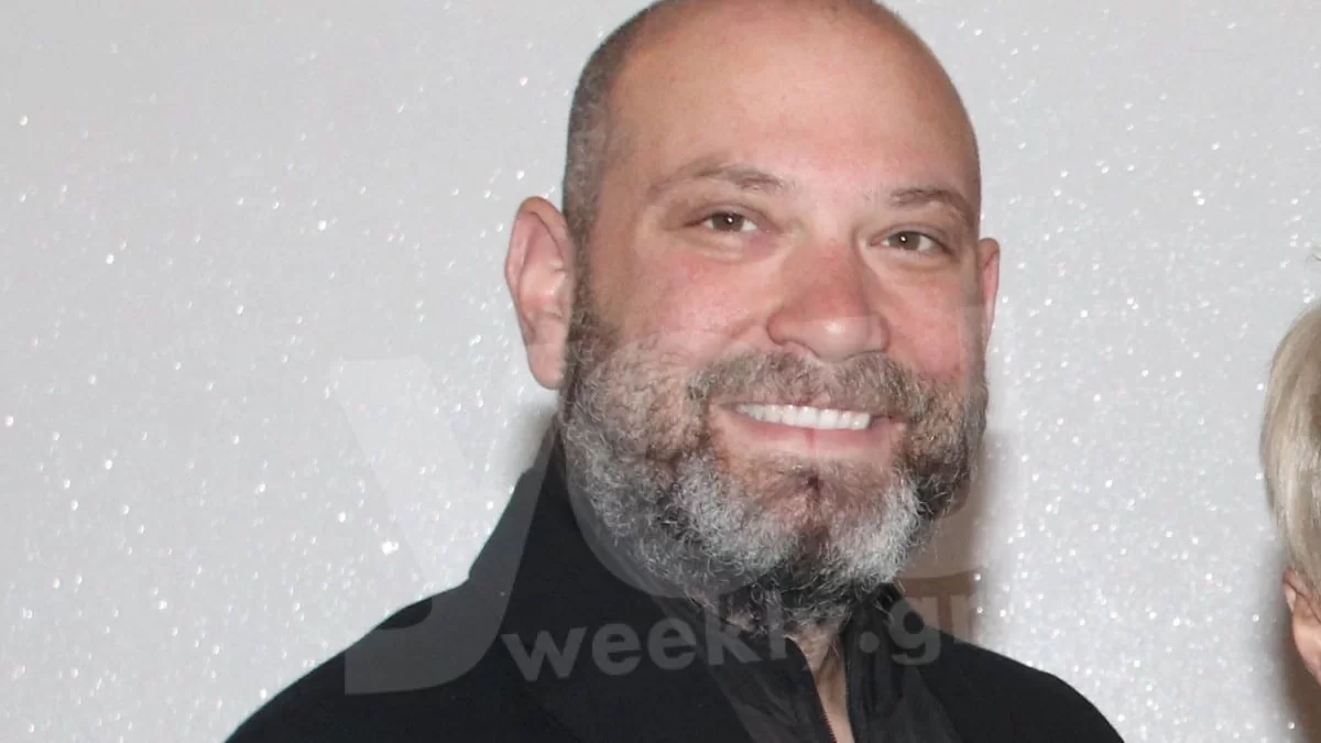 Καστανή, κούκλα και ηθοποιός - Αυτή είναι η νέα σύντροφος του Γιώργου Λάγιου