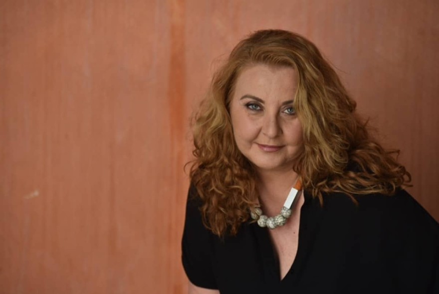 Open - Ιζαμπέλα