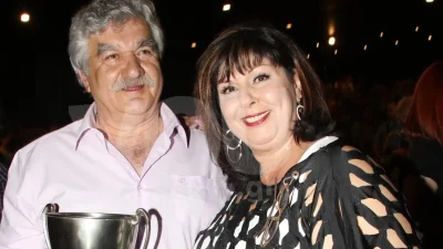 «Να επιστρέψει υγιής να συνοδέψει την κόρη του νύφη το τέλος καλοκαιριού...» - Εξελίξεις με την κατάσταση της υγείας του συζύγου της Λένας Μαντά
