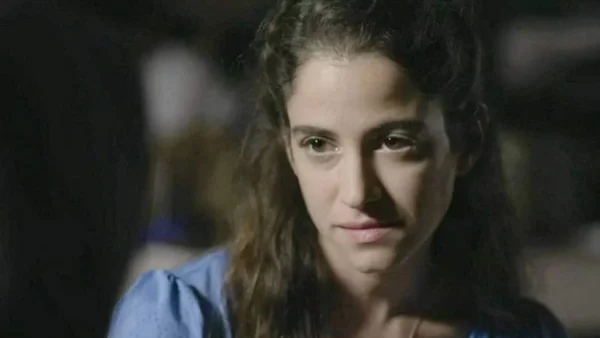 Μαύρο Ρόδο (27/6): Τα ουρλιαχτά της Αλεξίας! «Άφησε με» - Κουκουλοφόρος την αρπάζει βίαια