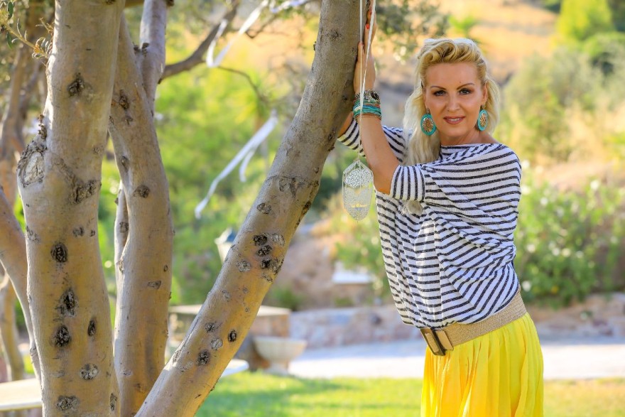 Βάσια Μαυράκη: «Οι γυναίκες είμαστε ανθεκτικότερες στον πόνο του έρωτα»