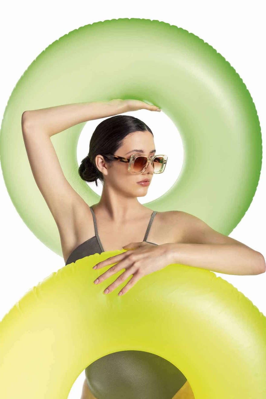 Τα πιο trendy twin-sets και αξεσουάρ της σεζόν για σούπερ στιλάτες καλοκαιρινές εμφανίσεις!