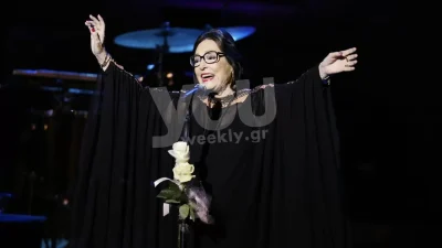Πέθαναν την Νανά Μούσχουρη - "Σάλος" στο διαδίκτυο με το δημοσίευμα που κυκλοφορεί