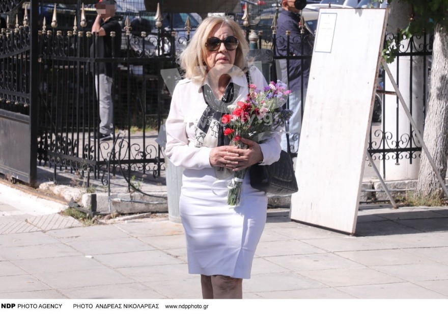 Κηδεία Γιώργου Γεωργίου Λόλα Νταϊάφα