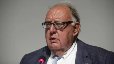 Σε στενό οικογενειακό κύκλο η κηδεία του Θεόδωρου Πάγκαλου - Θα αποτεφρώσει τη σορό του η οικογένεια του