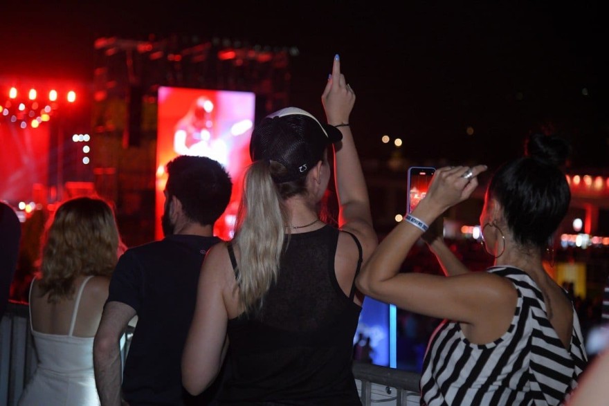 Η μελαγχολική μαγεία των Madrugada στο Release Athens