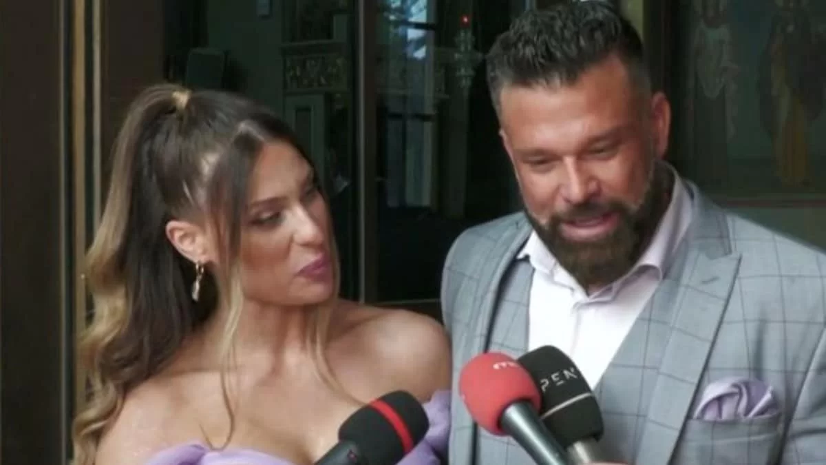 Κώστας Σόμμερ - Βαλεντίνη Παπαδάκη: «Αν της το πεις αυτό θα φύγει...» - Οι πρώτες δηλώσεις μετά την βάφτιση της κόρης τους