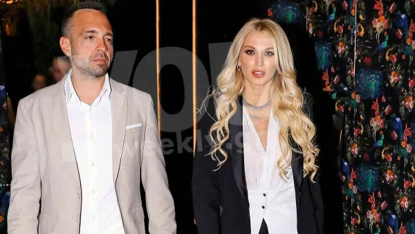 Στα μπουζούκια μαζί: Οι σχέσεις της Κωνσταντίνας Σπυροπούλου με τους γονείς του Βασίλη σε μία φωτογραφία