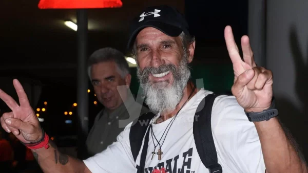 Survivor All Star: Επέστρεψε χαμογελαστός στην Ελλάδα ο Τάκης Καραγκούνιας - Η πρώτη όλο νόημα ανάρτησή του