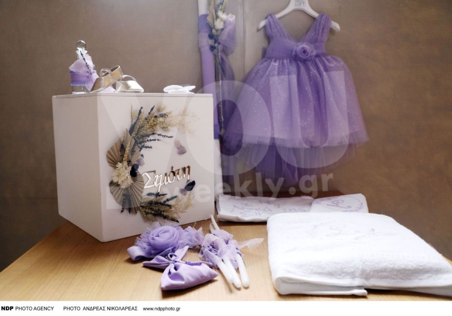 Βάπτιση κόρης Κώστα Σόμμερ: Παραμυθένιο και λιλά το φόρεμα που επέλεξε η Βαλεντίνη Παπαδάκη (Αποκλειστικό Youweekly.gr)