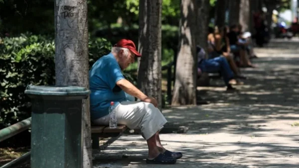 Καιρός 15/7: Στα ύψη και σήμερα η θερμοκρασία - Ποια θα είναι η μέγιστη