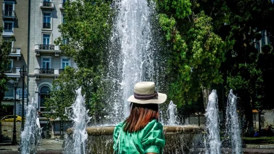 Καιρός: Στο "κόκκινο" από σήμερα 12/7 η θερμοκρασία - Σε ποιες περιοχές θα φτάσει 40 βαθμούς