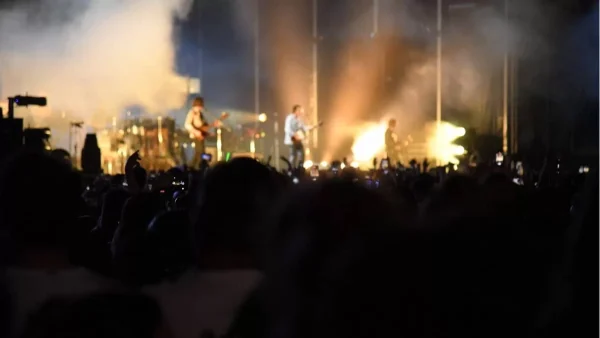 Η μαγική επιστροφή των Arctic Monkeys στην Ελλάδα