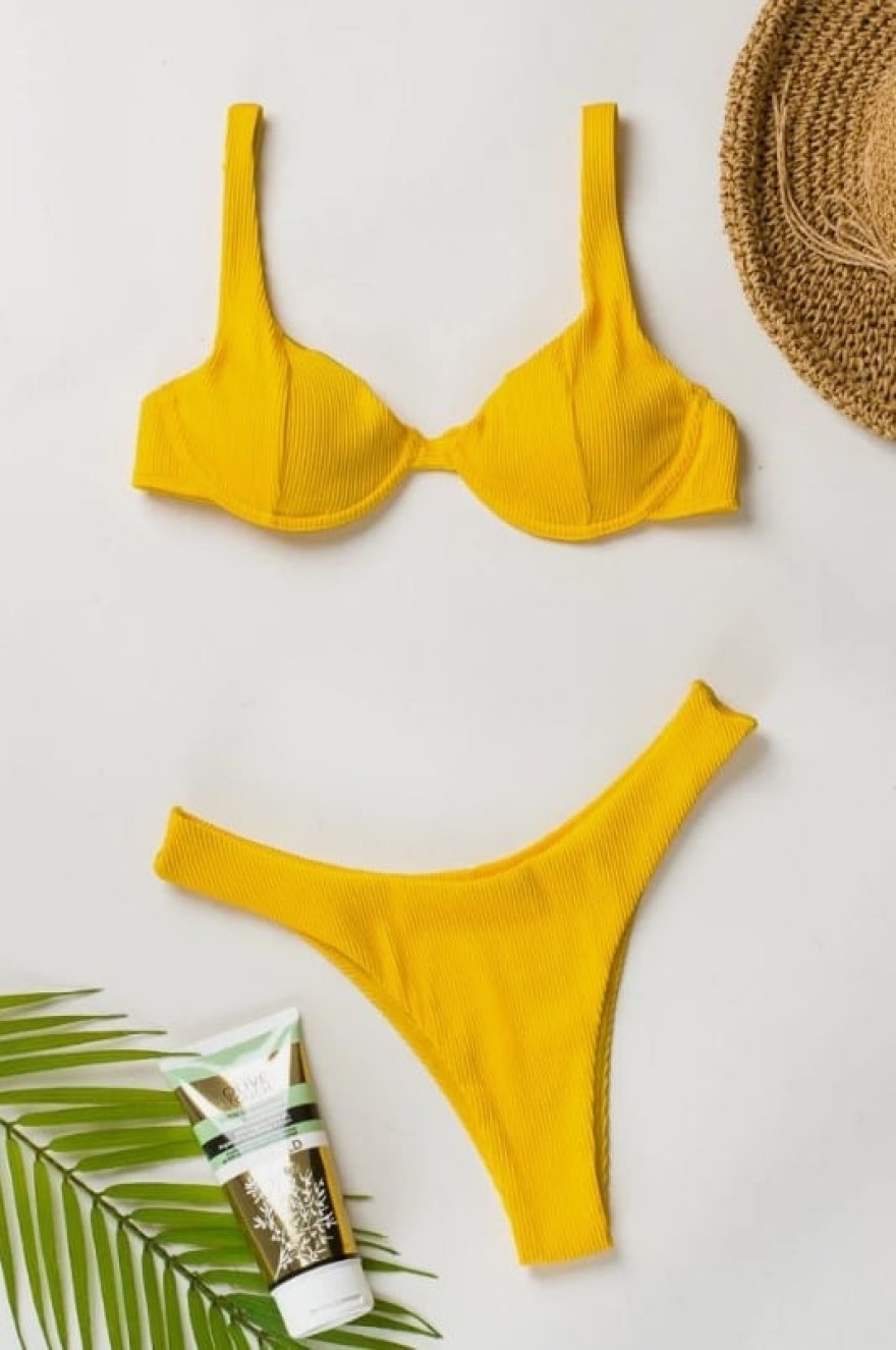 Μαγιό Κατερίνας Καινούργιου