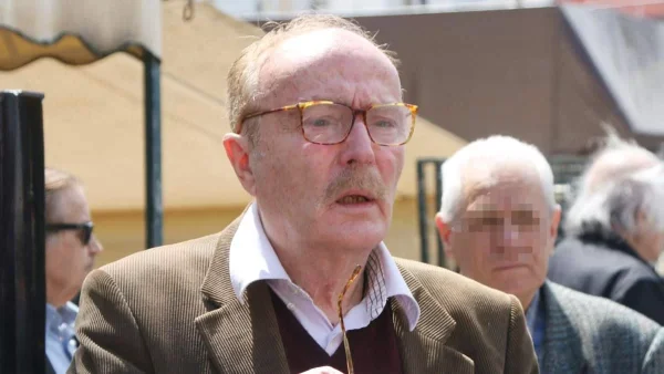 Ντίνος Καρύδης: Σπάνια φωτογραφία από τον γάμο του το 1969 - Η γυναίκα του και γνωστή ηθοποιός στο κομψό νυφικό της