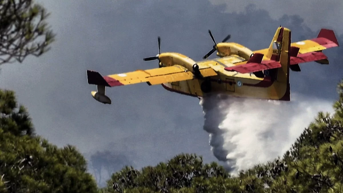 Μάχη με τις φλόγες για 3η ημέρα: Ποιοι οικισμοί έχουν εκκενωθεί