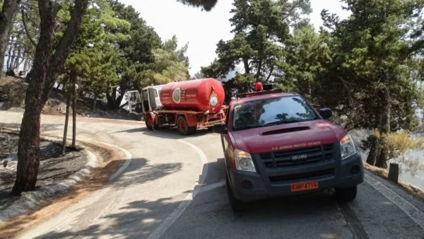 Νέα φωτιά σε δάσος της Μυτιλήνης