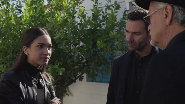 Η Γη της Ελιάς: Θρίλερ για Μαρίνα, Μάνο και Ισίδωρο - Πεθαίνουν στο τελευταίο επεισόδιο μέσα στο σπίτι τους...