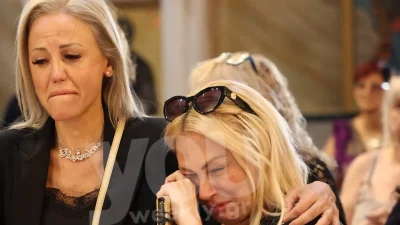 «Είσαι εδώ κοντά μας...» - Συγκινεί η Γωγώ Γαρυφάλλου 40 ημέρες από το θάνατο του Γιάννη Φλωρινιώτη